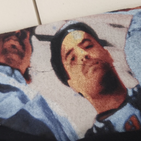 N.W.A Black Graphic T-Shirt Size M CRACKS IN GRAPHICS - Picture 9 of 9